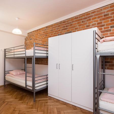 Royal City Hostel Krasków Dış mekan fotoğraf