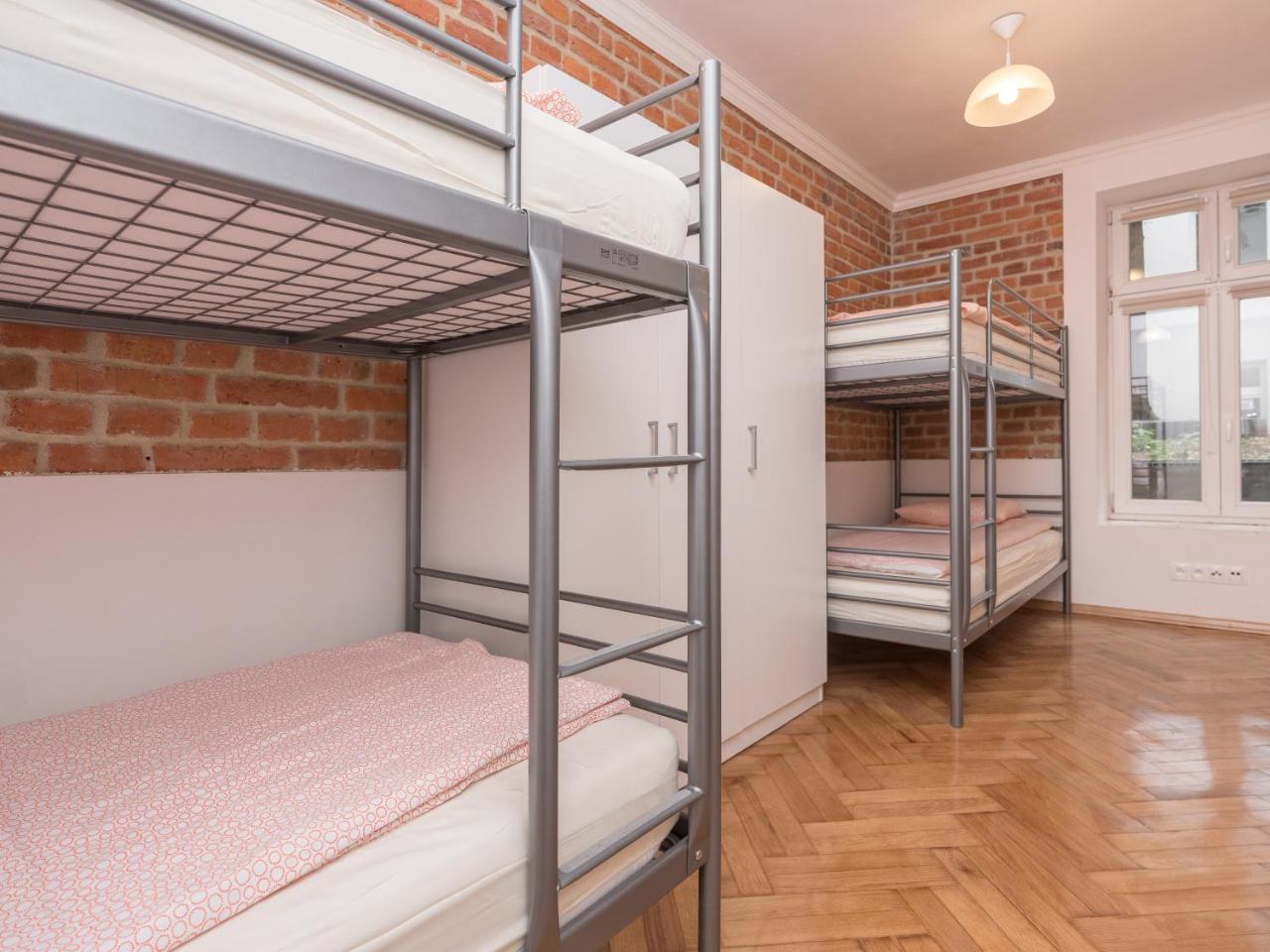 Royal City Hostel Krasków Dış mekan fotoğraf