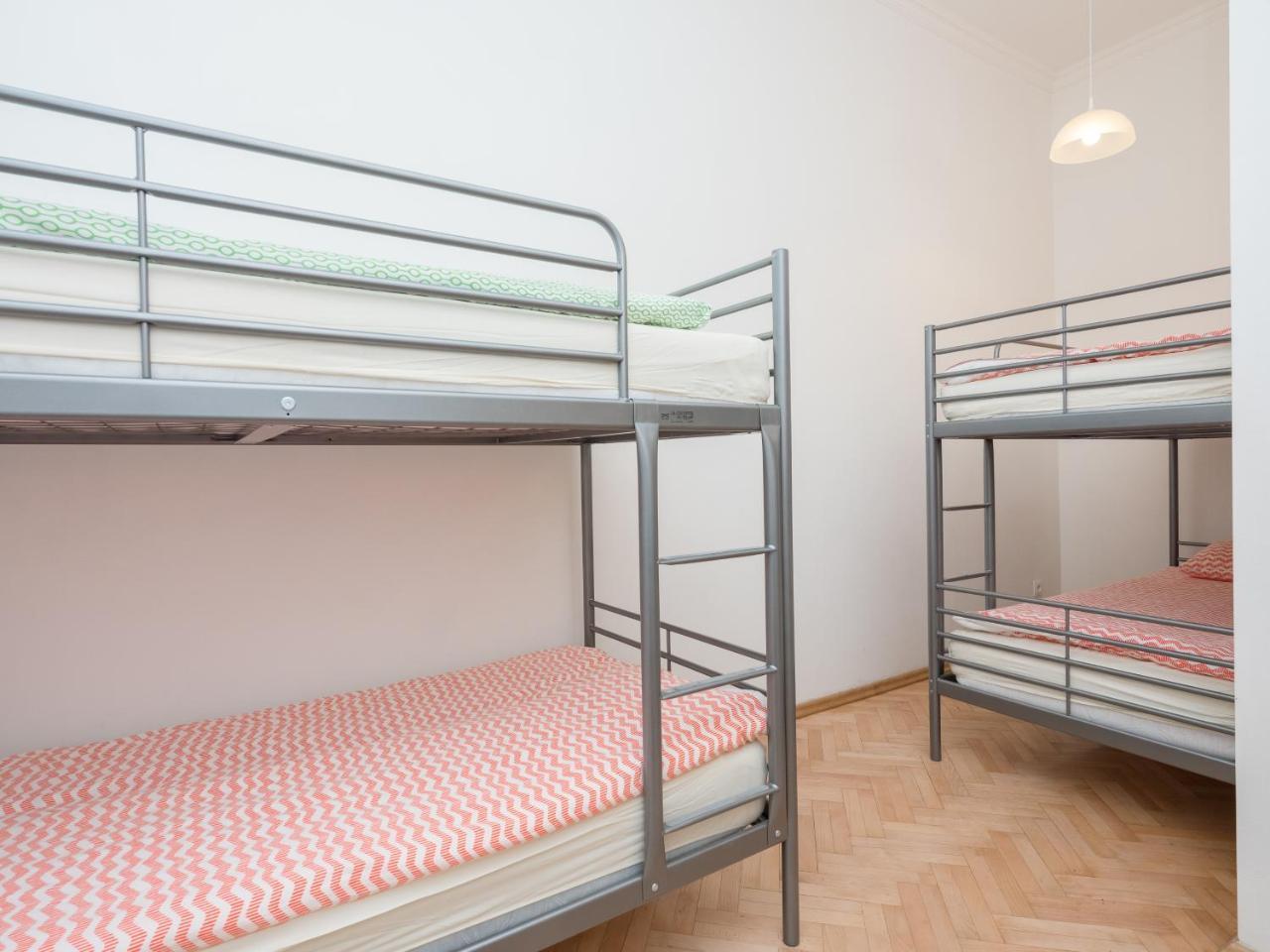 Royal City Hostel Krasków Dış mekan fotoğraf