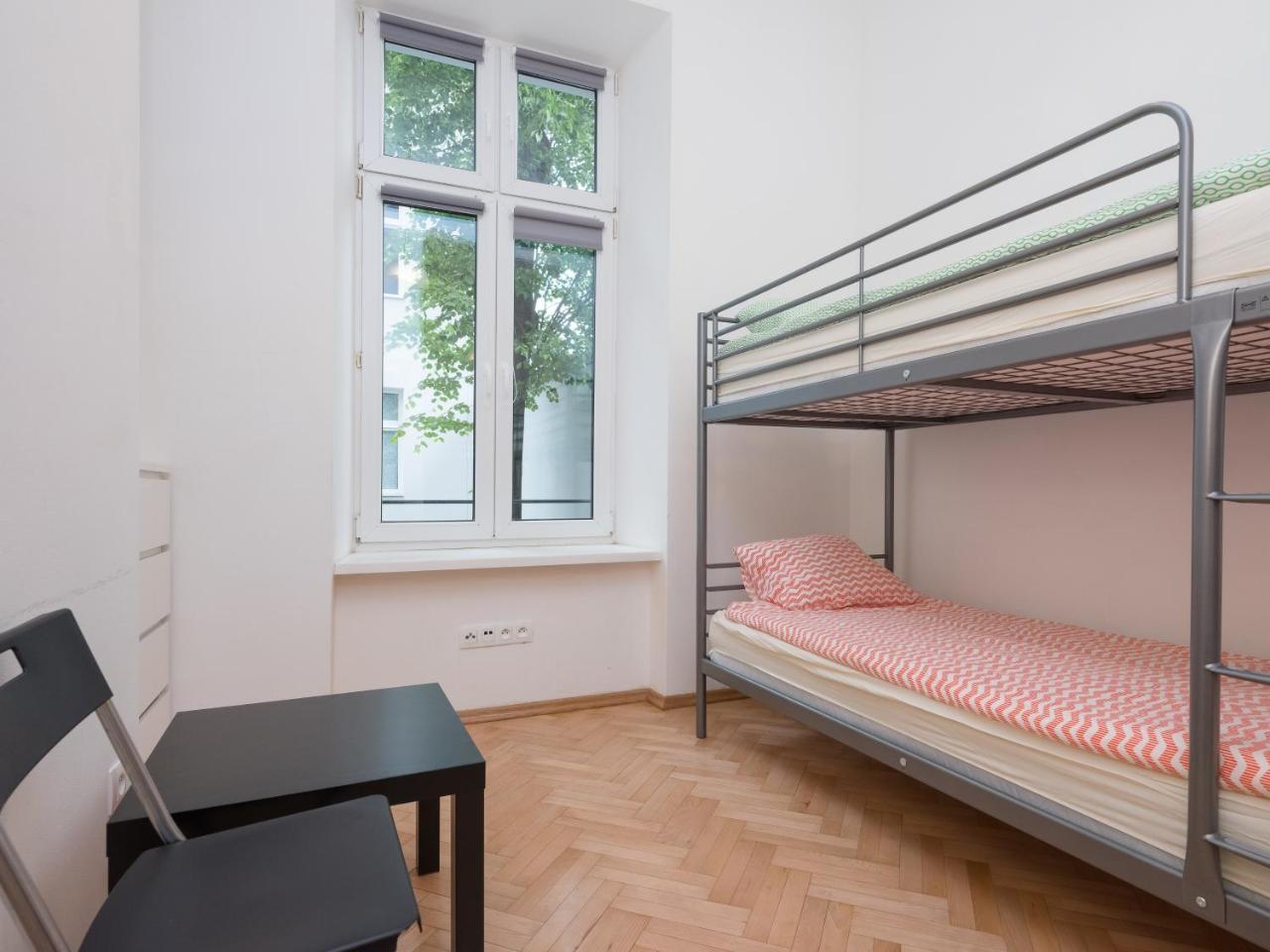 Royal City Hostel Krasków Dış mekan fotoğraf