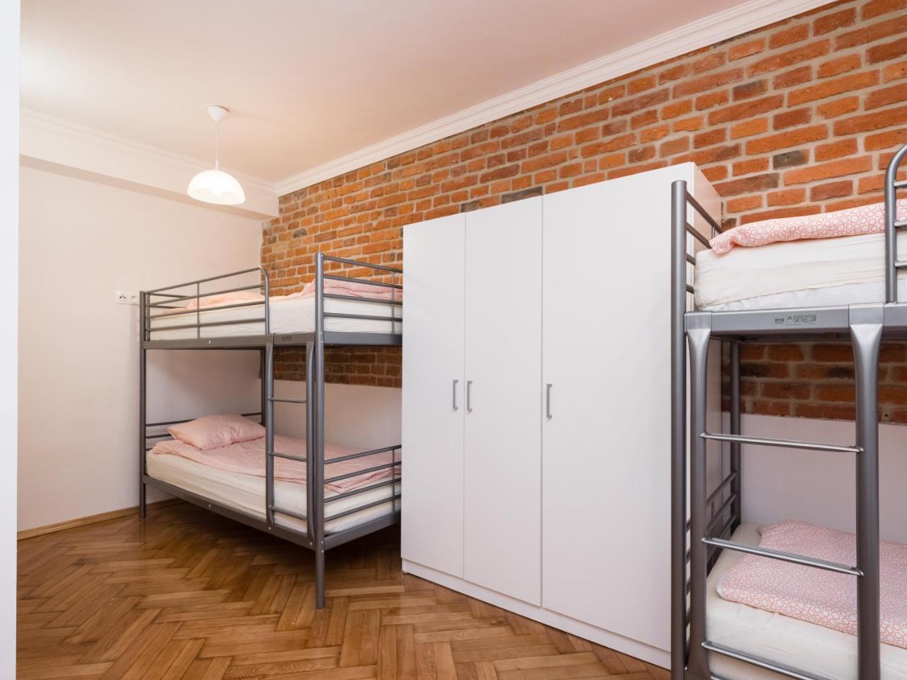 Royal City Hostel Krasków Dış mekan fotoğraf